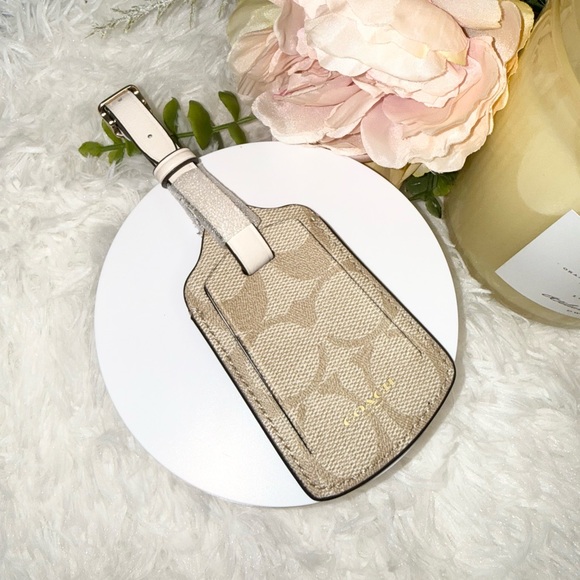 NWOT - Coach Luggage Tag in Signature Canvas - Picture 2 of 3